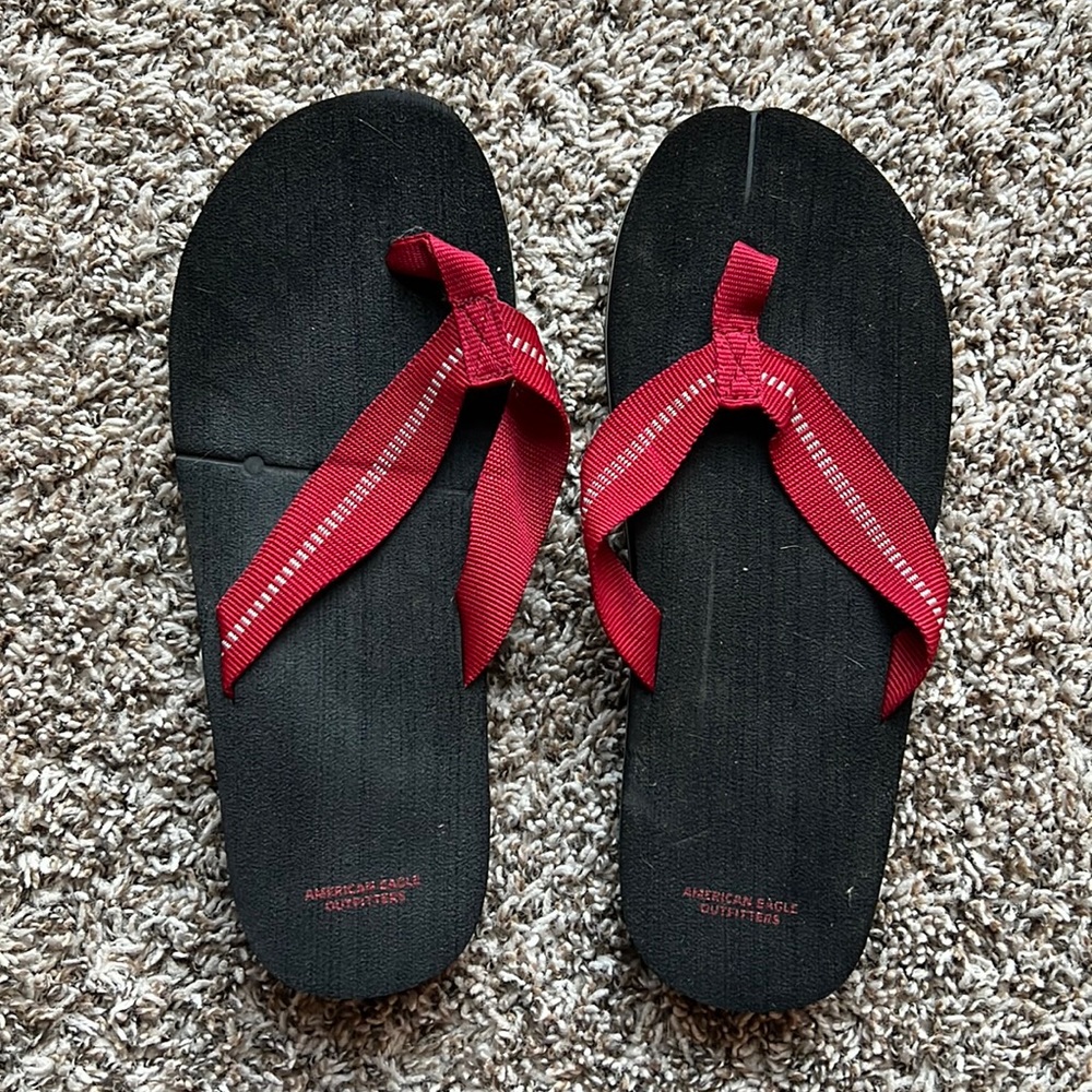 American eagle flip flops